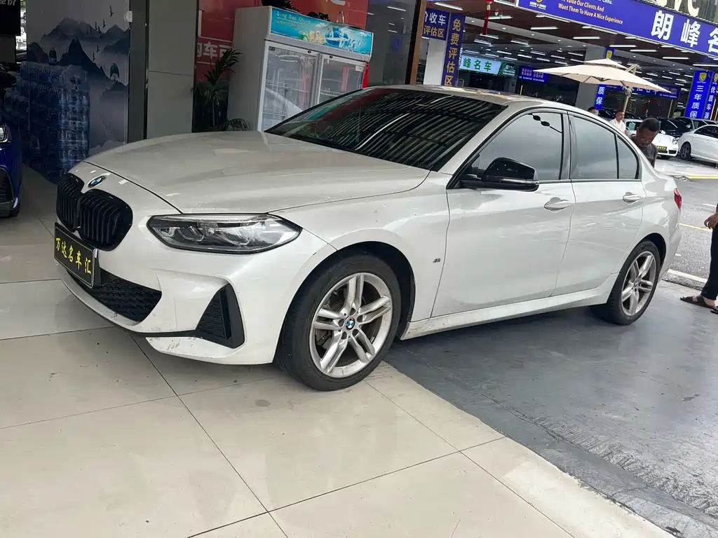 BMW 1 Series 2021