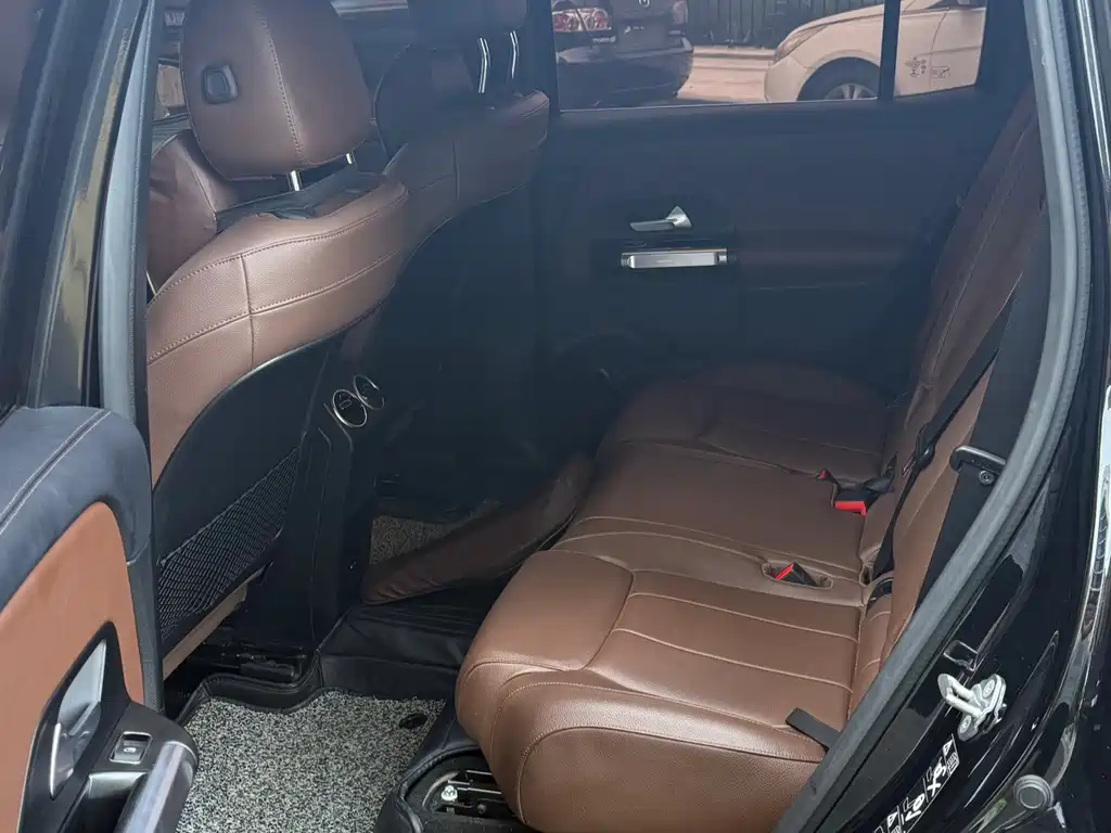 Mercedes-Benz GLB — миниатюра 4