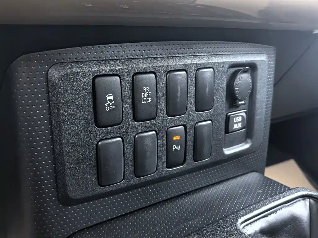 Toyota FJ Cruiser — миниатюра 21