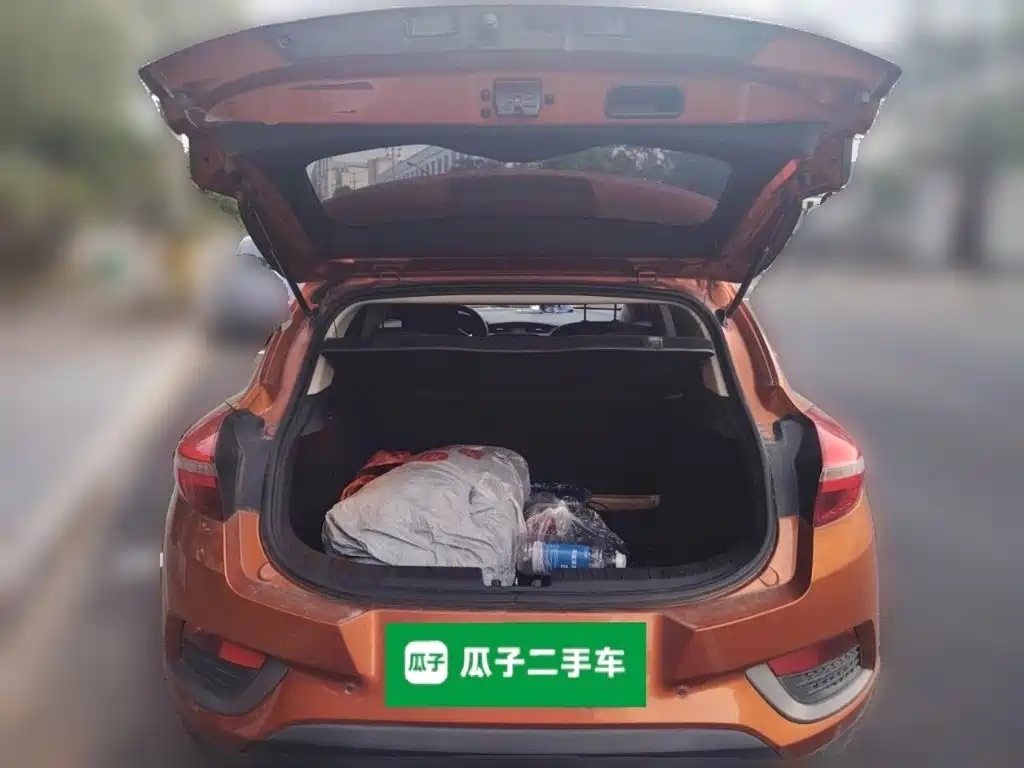 Geely Emgrand GS — миниатюра 10