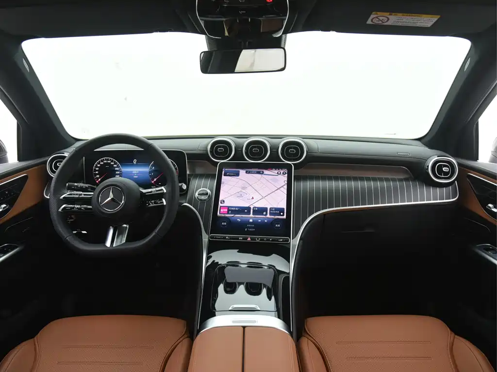 Mercedes-Benz GLC 2023 GLC 300 L 4MATIC 5 мест