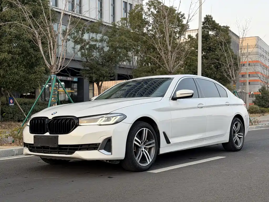 BMW 5 Series 2022