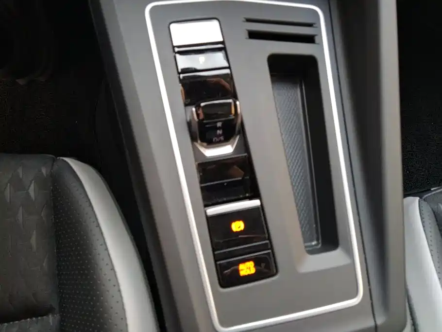 Volkswagen Golf — миниатюра 16