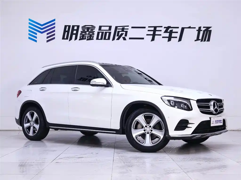 MERCEDES-BENZ GLC