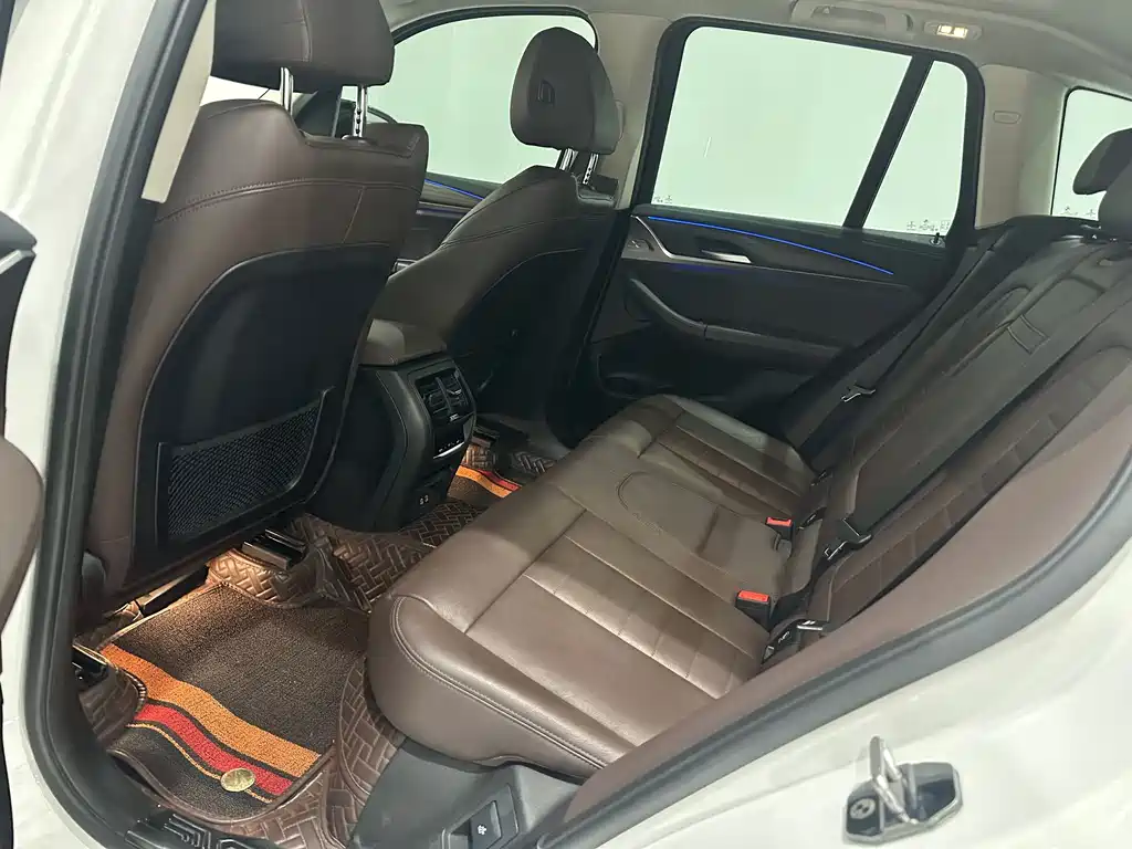 BMW X3 — миниатюра 10
