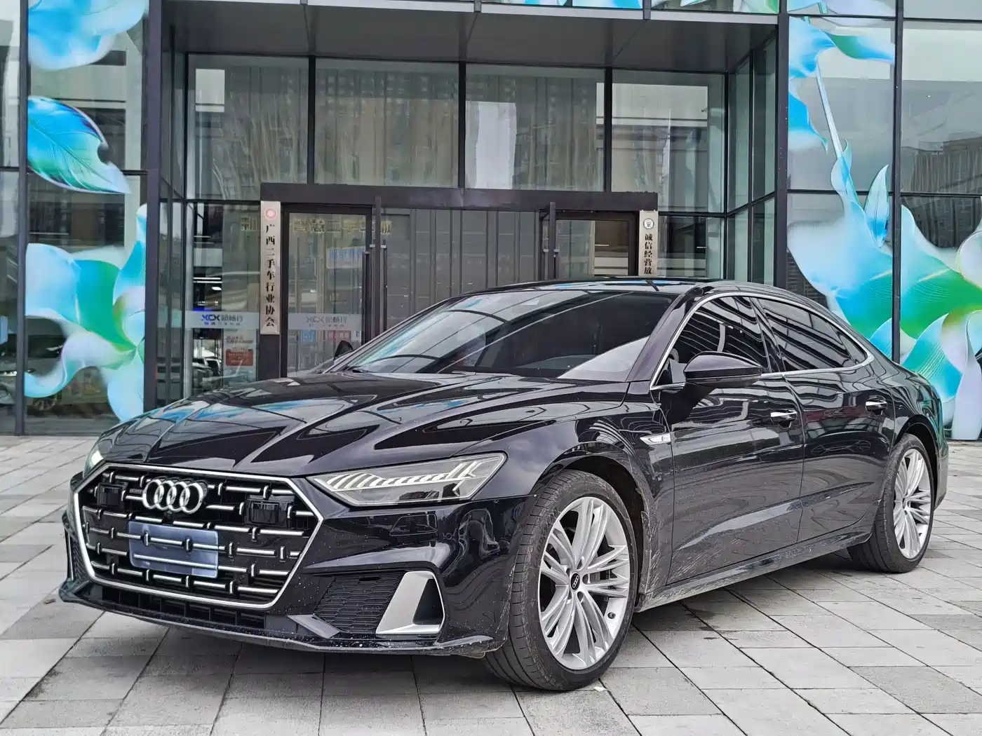 奥迪A7L 2024款 45 TFSI quattro 奢享型 2024