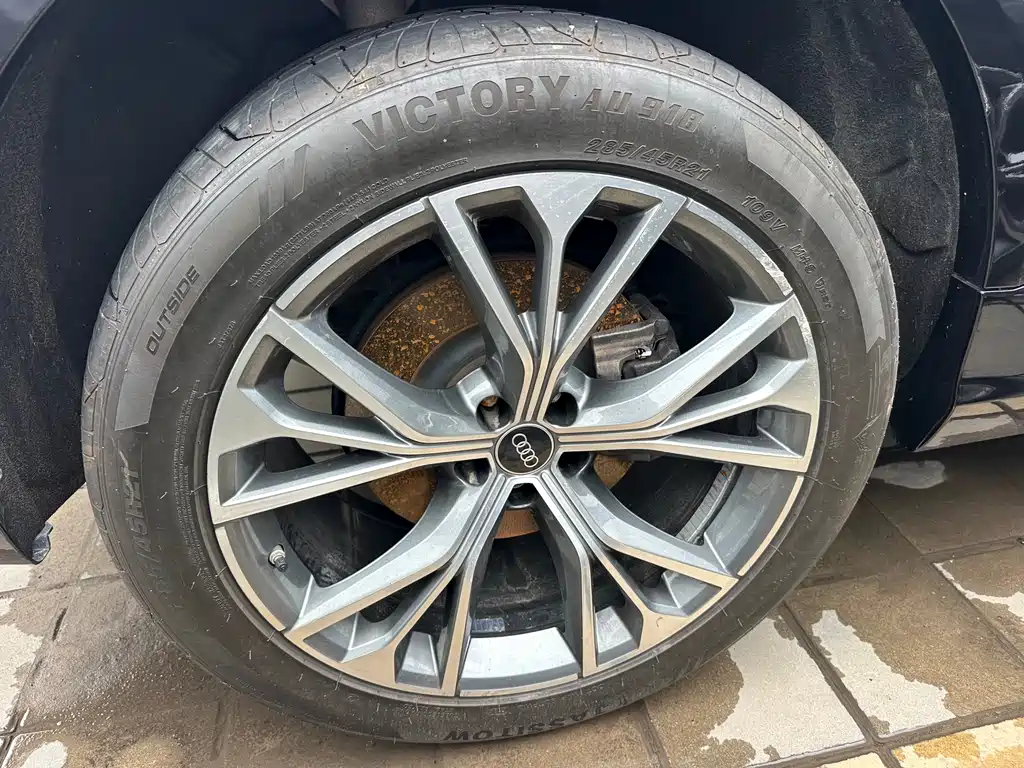 Audi Q8 — миниатюра 12