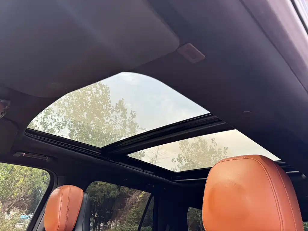 Lincoln Navigator — миниатюра 10