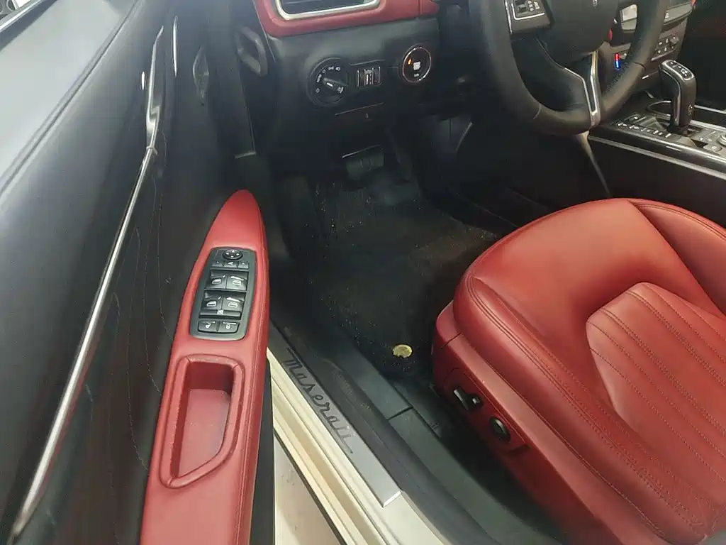 Maserati Ghibli — миниатюра 3