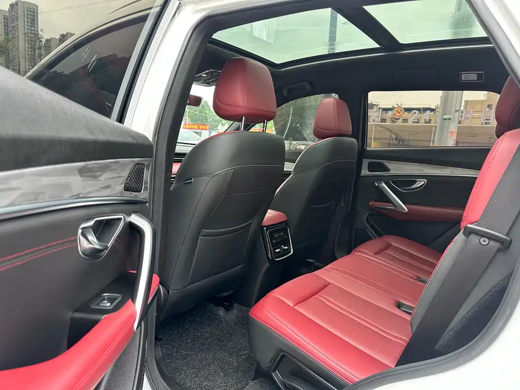 Jetour X70 PRO 1.5T DCT Peanut Edition 5 seats, фото 8