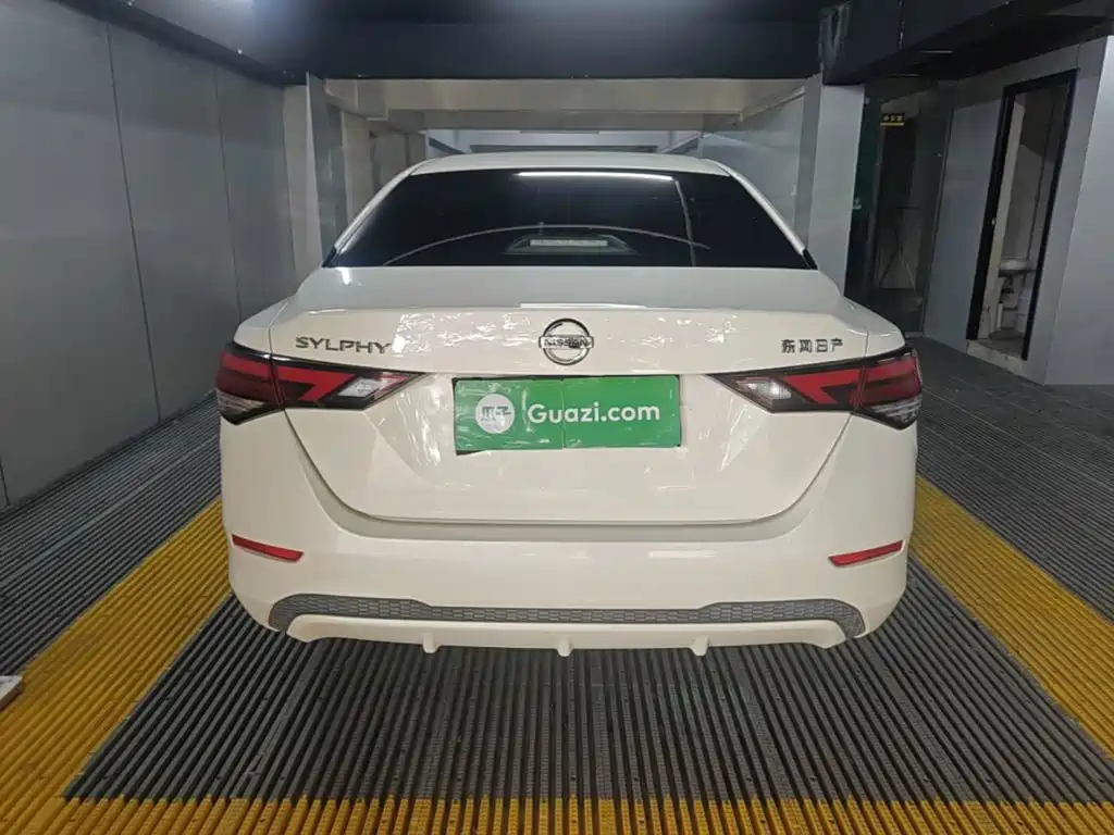 Nissan Sylphy — миниатюра 6