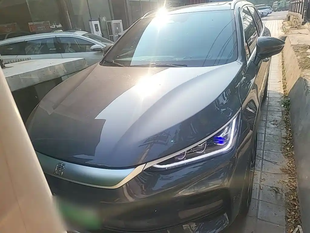 BYD Tang New Energy — миниатюра 3