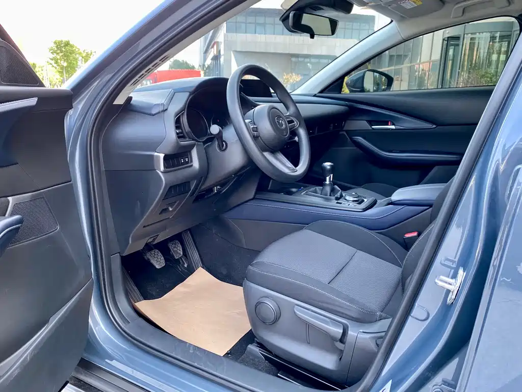 Mazda CX-30 2022 2.0L MT
