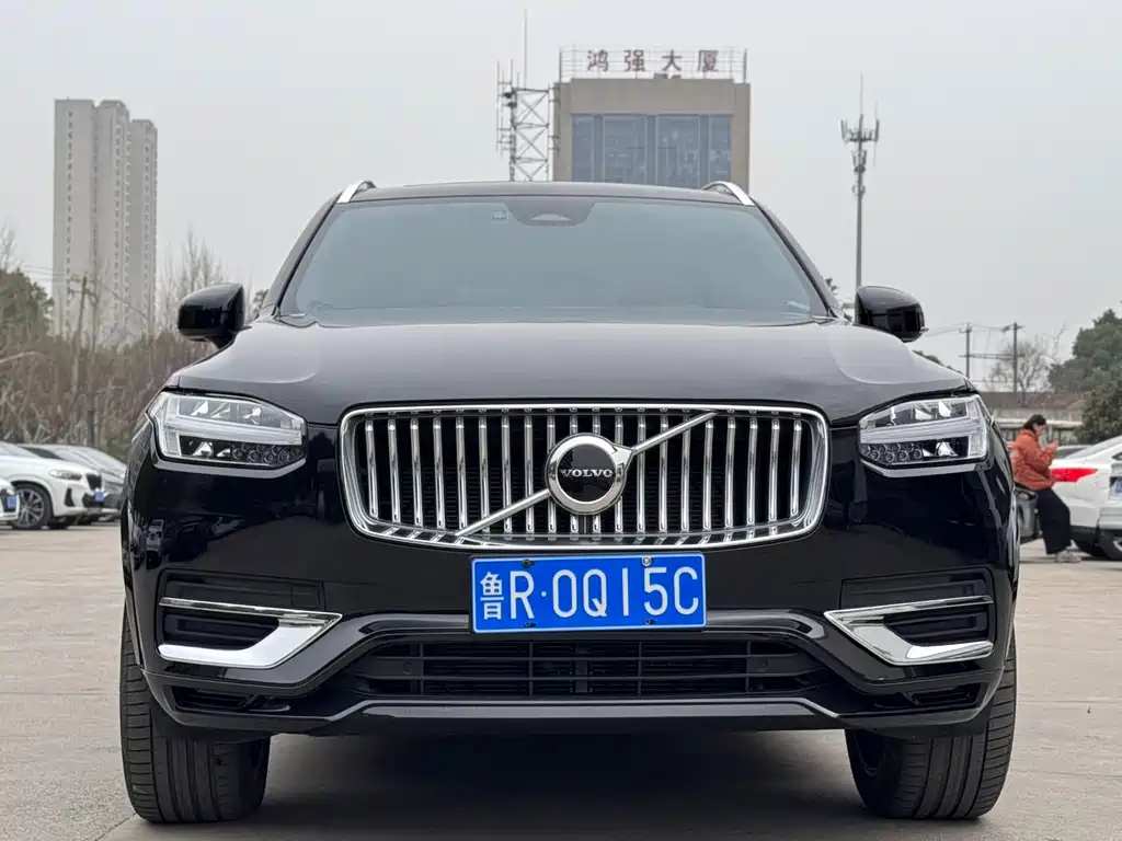 Volvo XC90 2024 B5 Luxury 5 мест