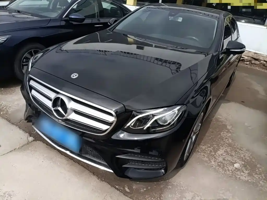 Mercedes-Benz E-Class — миниатюра 2