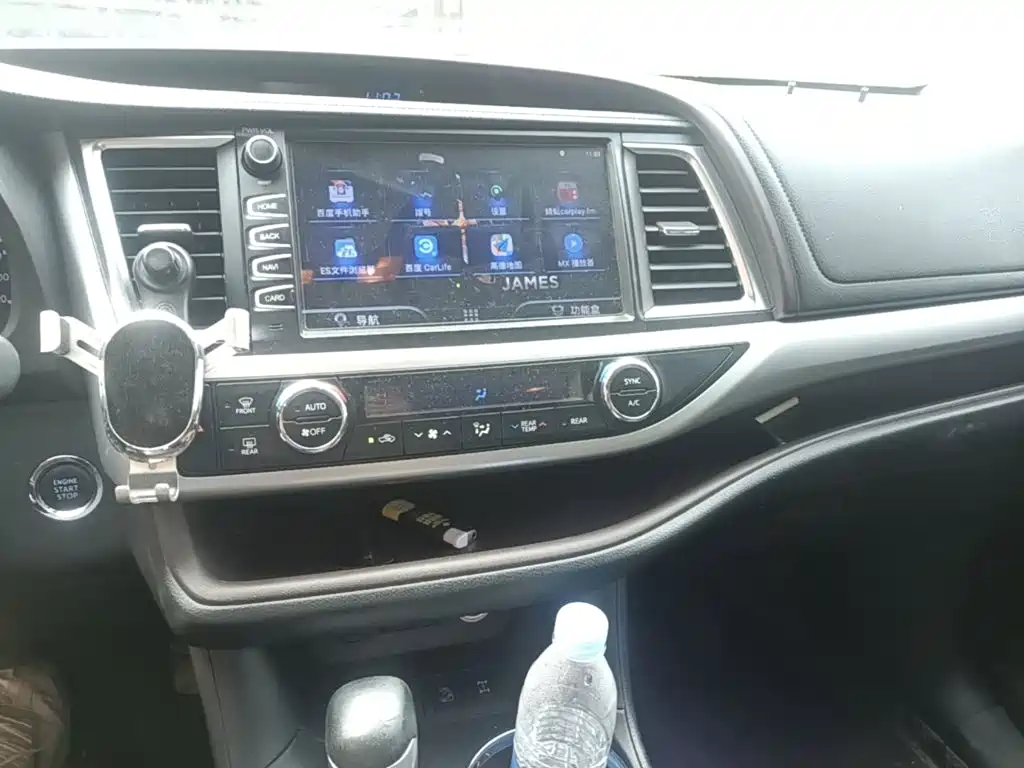 Toyota Highlander — миниатюра 18