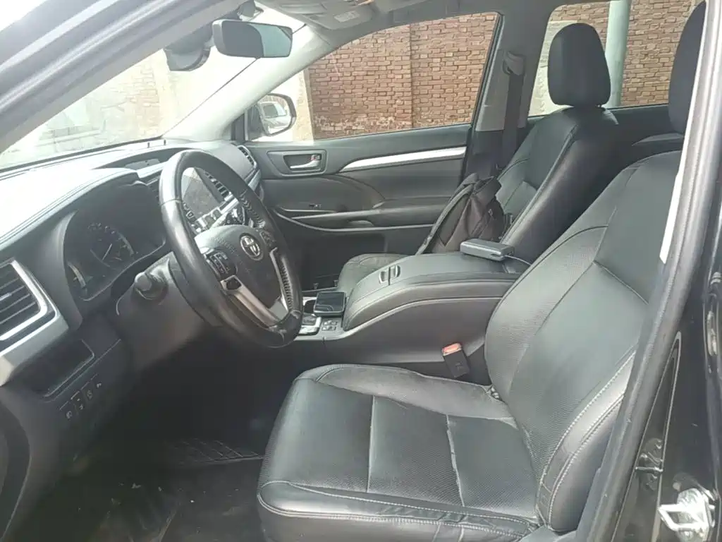 Toyota Highlander — миниатюра 20