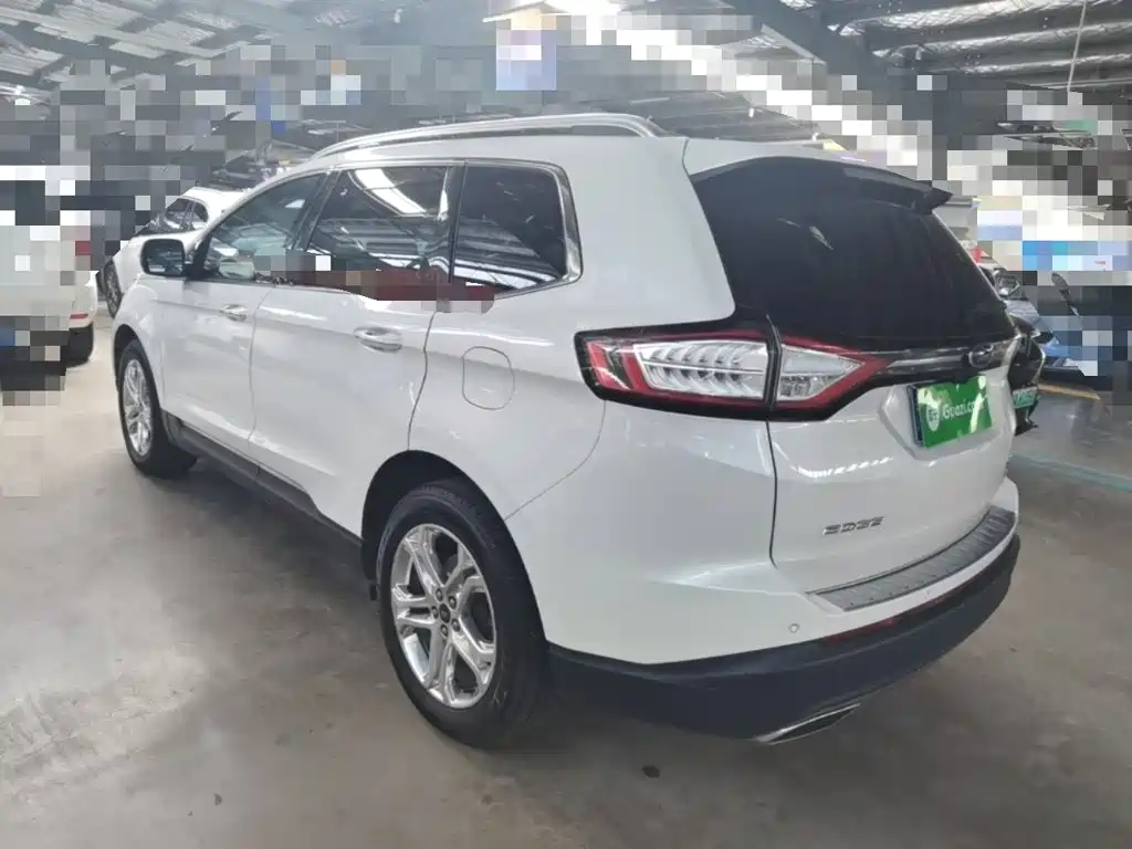 Ford Edge — миниатюра 5