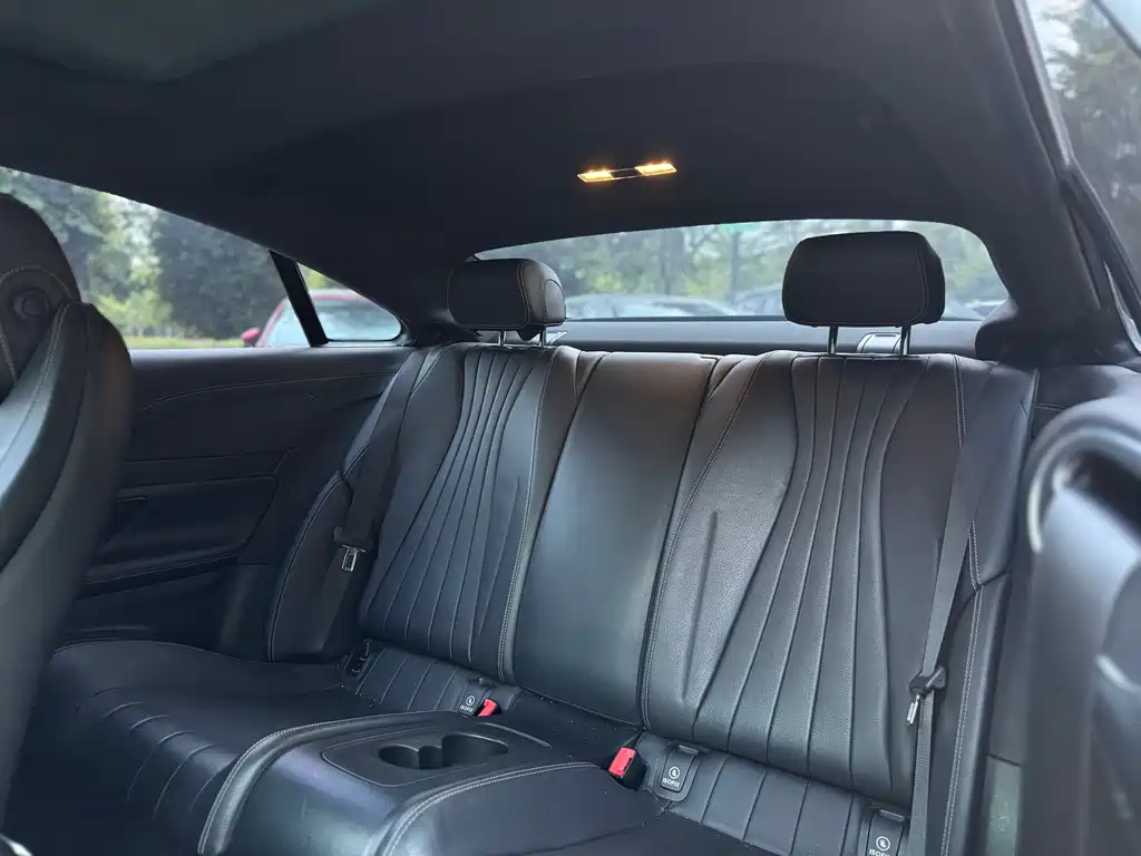 Mercedes-Benz E-Class (Import) — миниатюра 13