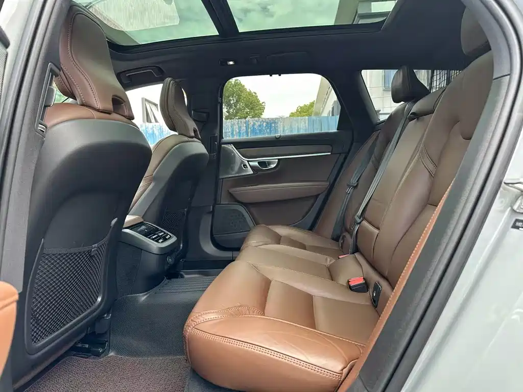 Volvo V90 2024 Cross Country B5 AWD