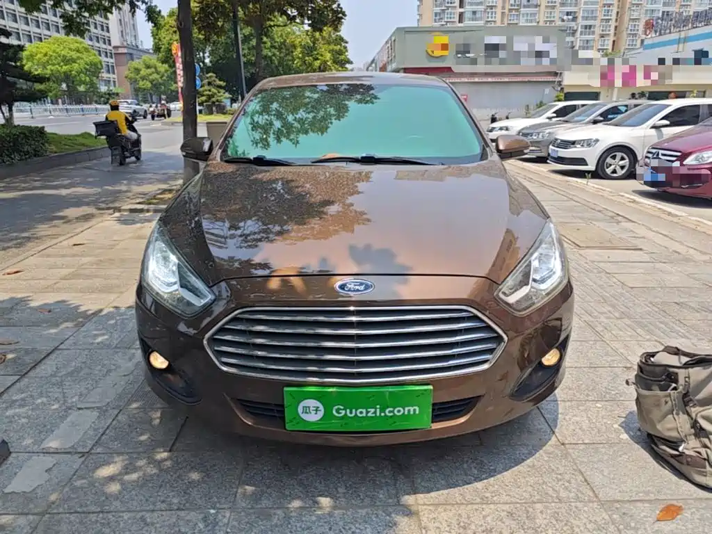 Ford Escort 2017 1.5L MT Comfort