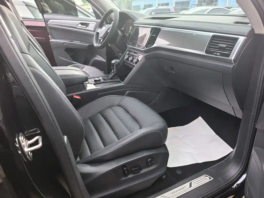 Volkswagen Teramont — миниатюра 11