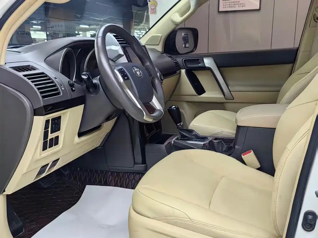 Toyota Prado (Import) — миниатюра 8