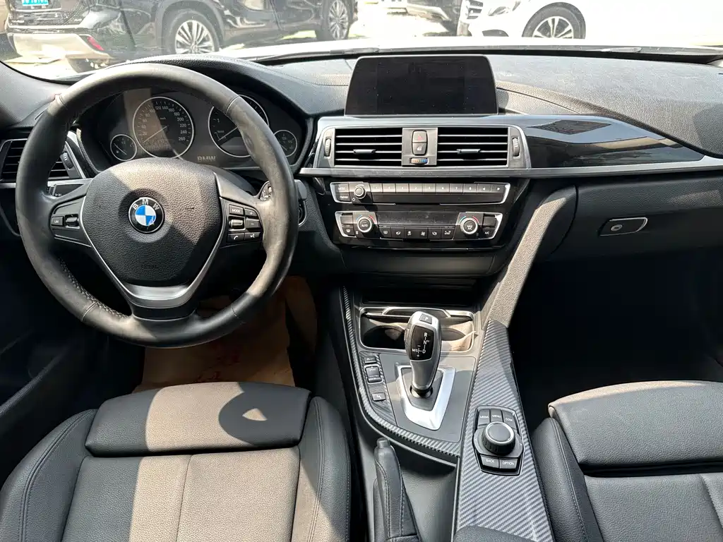 BMW 3 Series — миниатюра 5