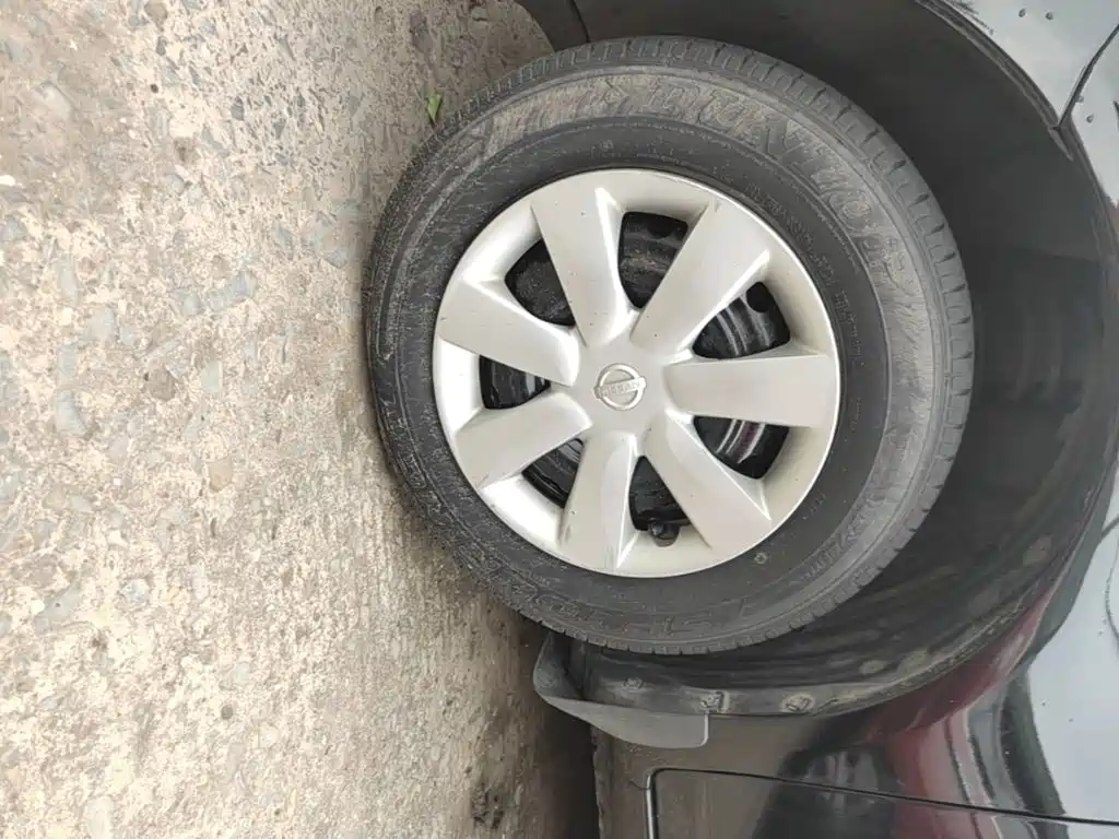 Nissan Sunny — миниатюра 23