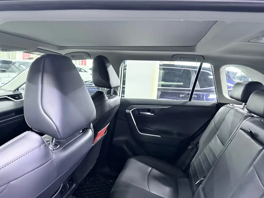 Toyota Wildlander — миниатюра 12