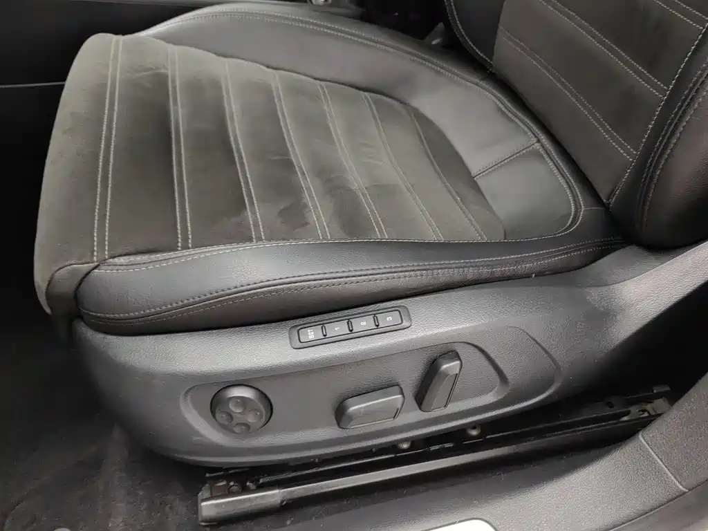 Volkswagen CC — миниатюра 20