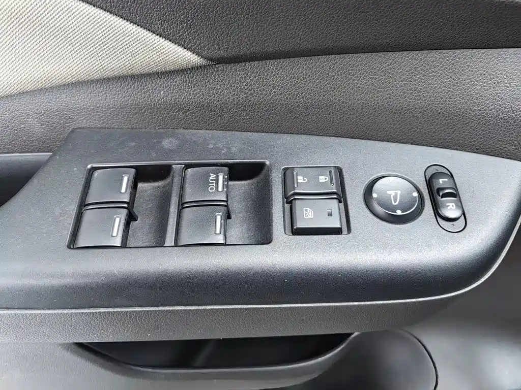 Honda CR-V — миниатюра 9