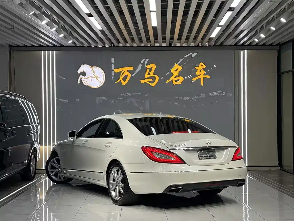 Mercedes-Benz CLS — миниатюра 4