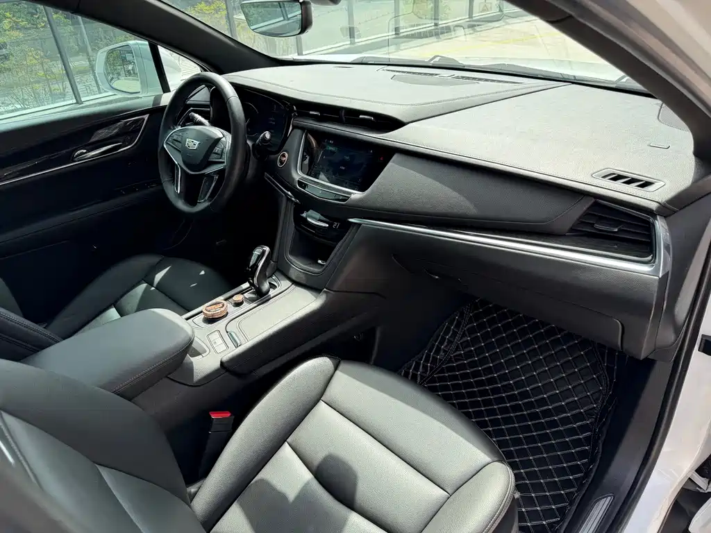 Cadillac XT5 — миниатюра 10