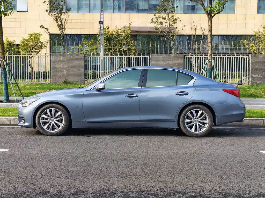 Infiniti Q50 — миниатюра 5