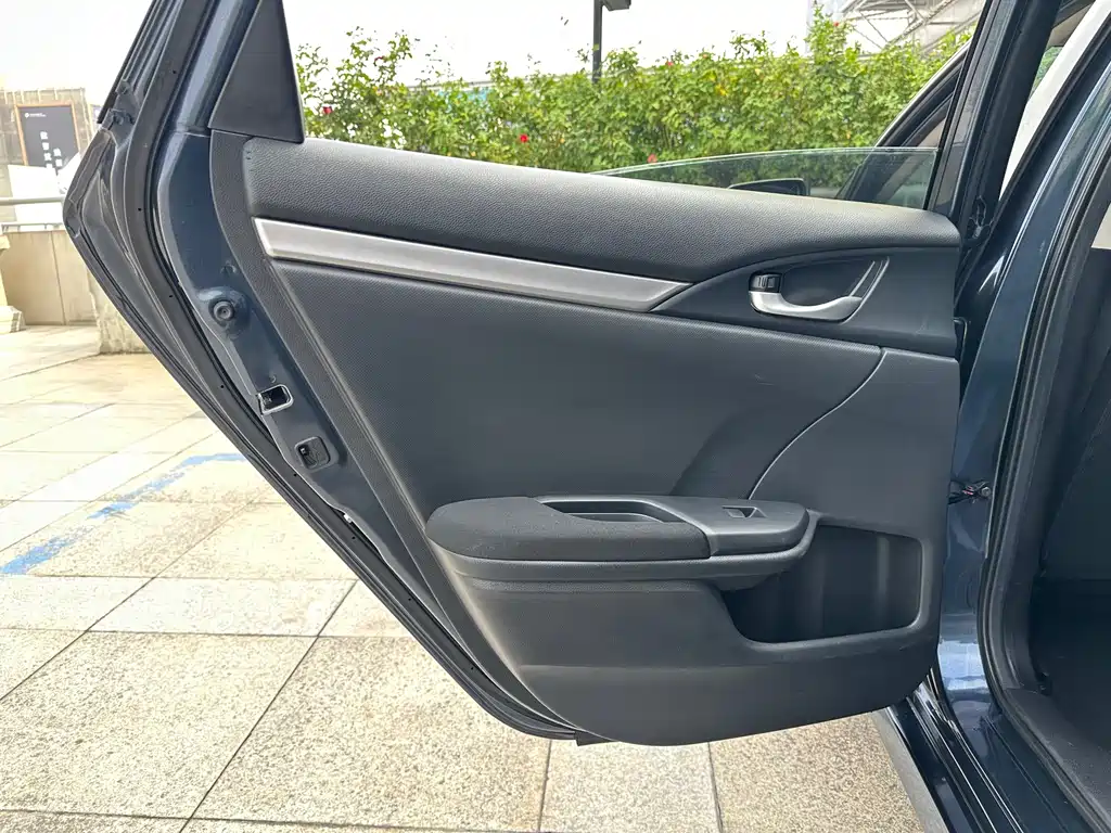 Honda Civic — миниатюра 22