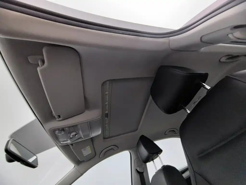 Volkswagen Sagitar — миниатюра 14