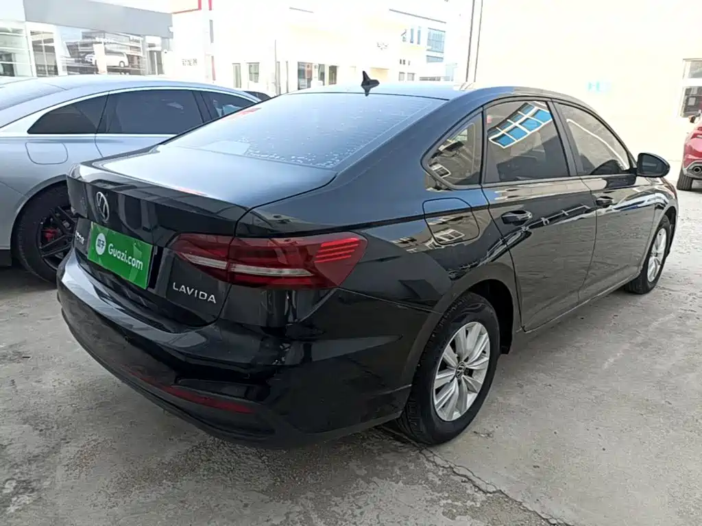 Volkswagen Lavida — миниатюра 7