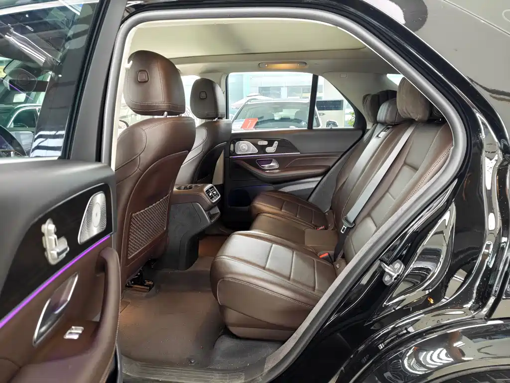 Mercedes-Benz GLE (Import) — миниатюра 10