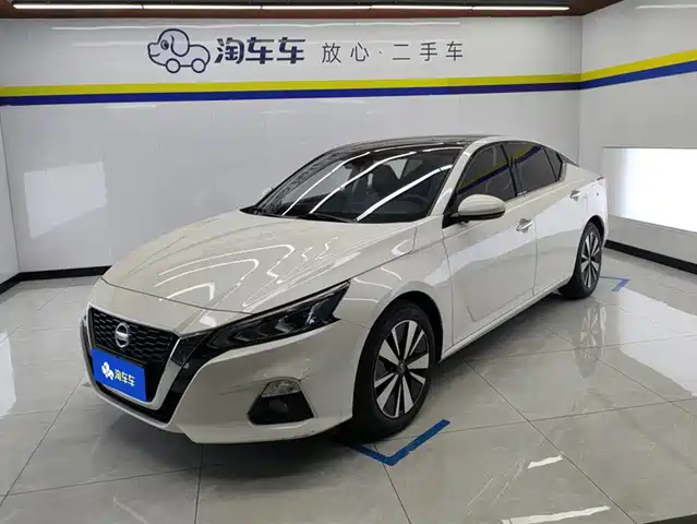 nissan teana