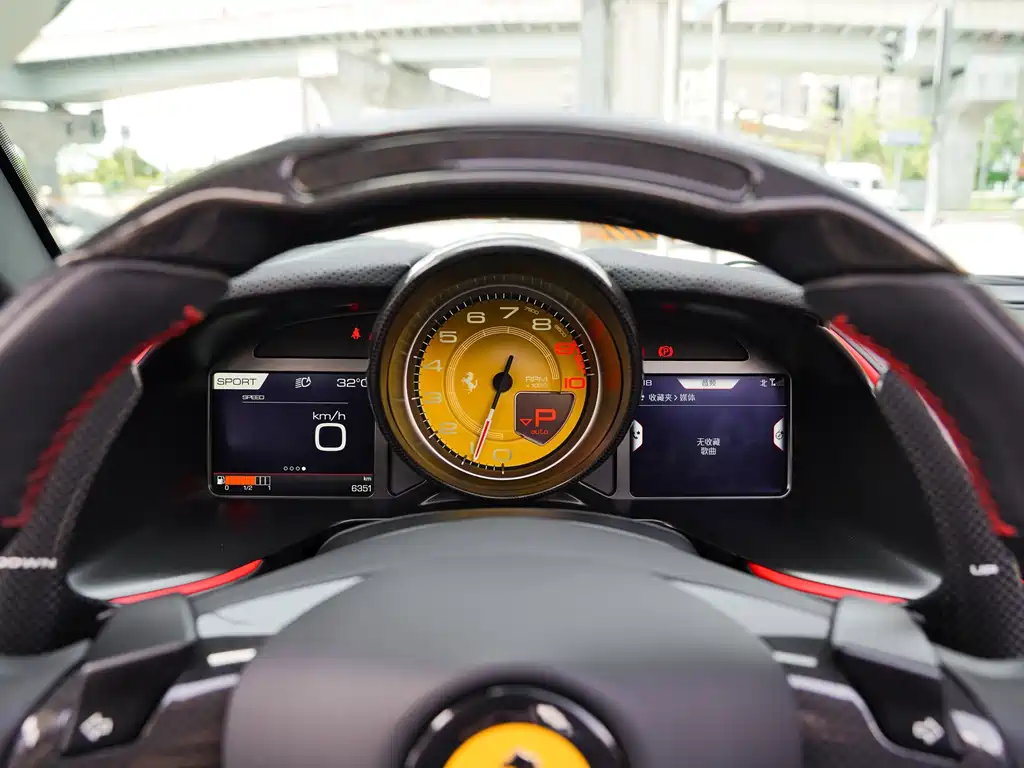 Ferrari 812 6.5L GTS, фото 8