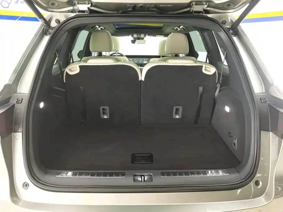 Li Auto Li ONE — миниатюра 4