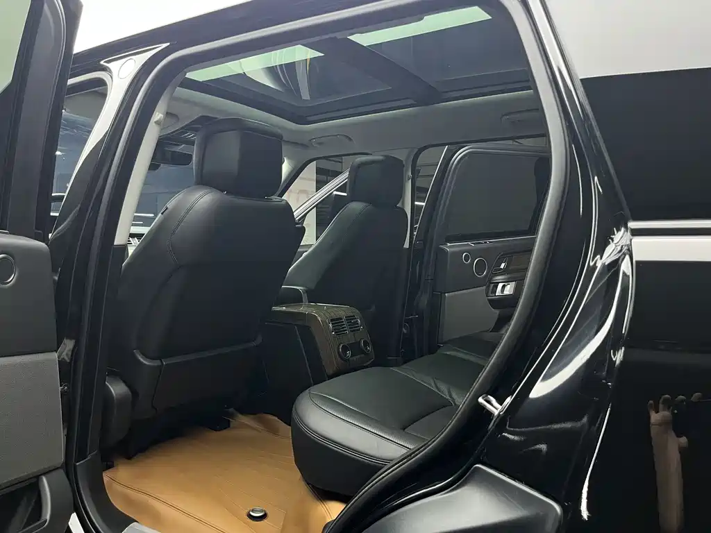 Land Rover Range Rover — миниатюра 27