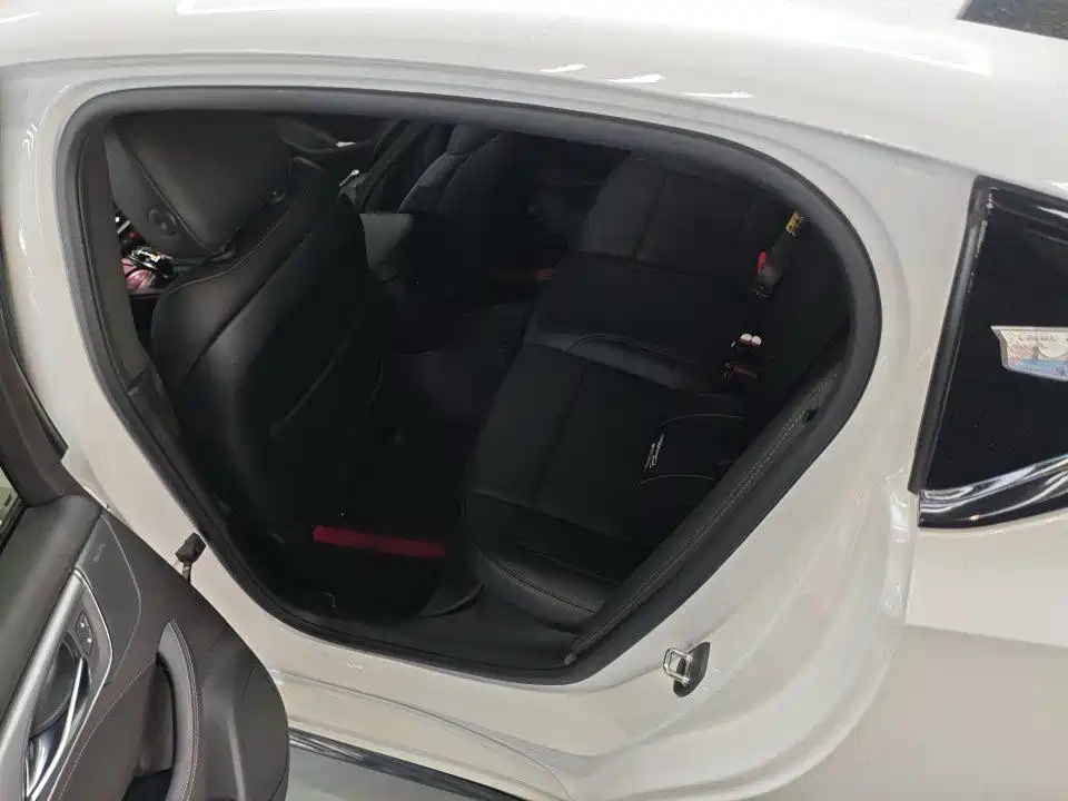 Cadillac CT5 — миниатюра 9