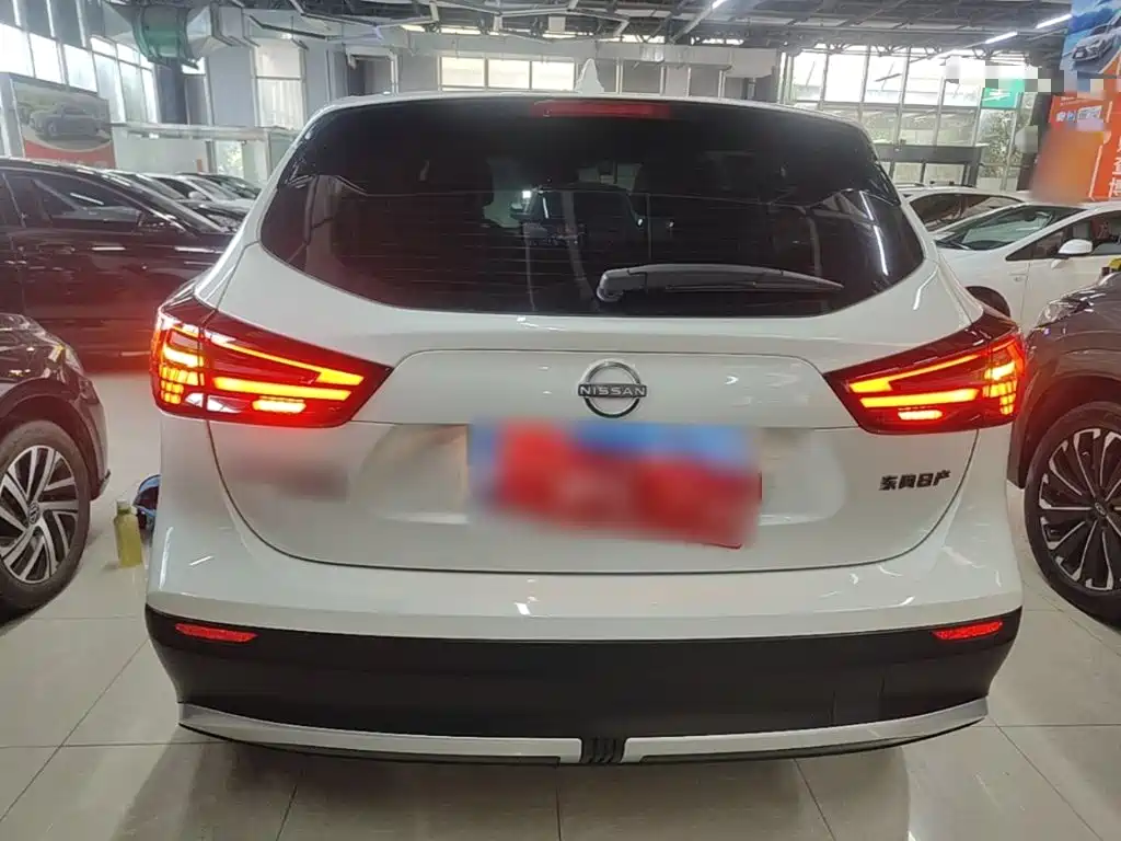Nissan Qashqai — миниатюра 6
