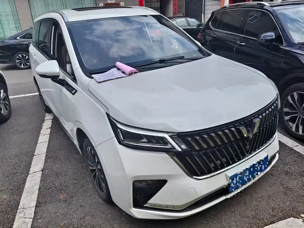 Wuling Jiachen — миниатюра 2