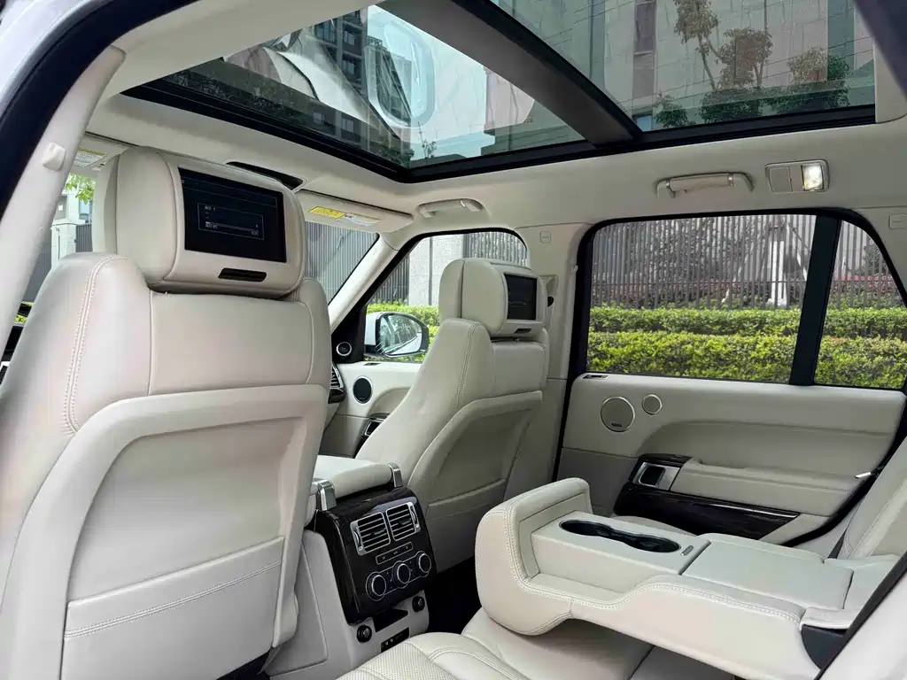 Land Rover Range Rover 2013 NA 5.0 V8 Vogue SE