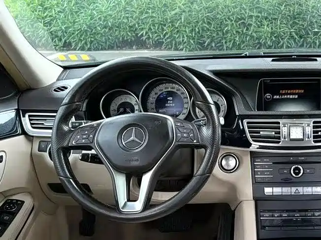Mercedes-Benz E-Class E 2015 E 260 L Sport