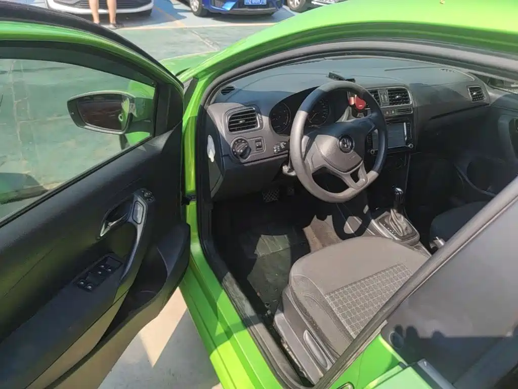 Volkswagen Polo — миниатюра 16
