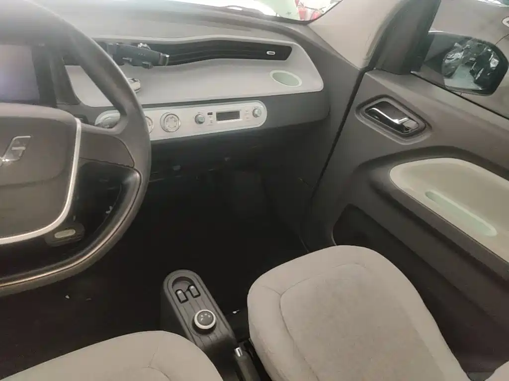 Wuling MINIEV — миниатюра 13